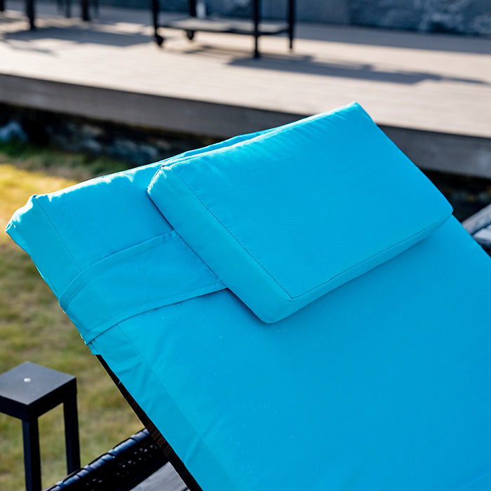 Wicker Chaise Lounge Adjustable Headrest