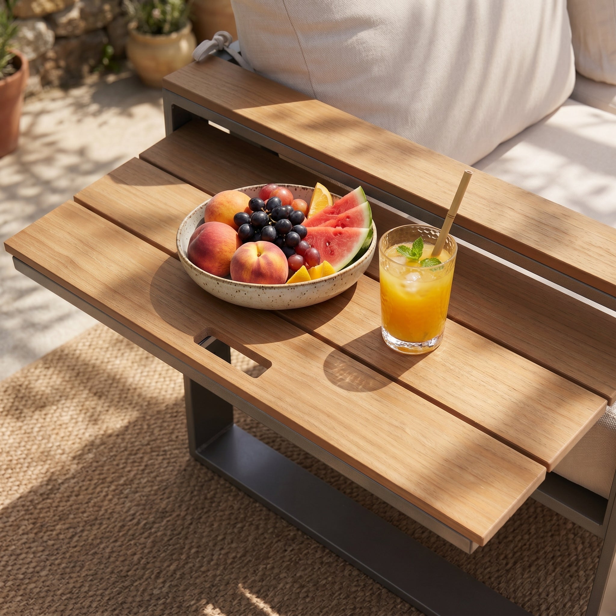 Side tables of 3-Seat_Aluminum_Patio_Sofa