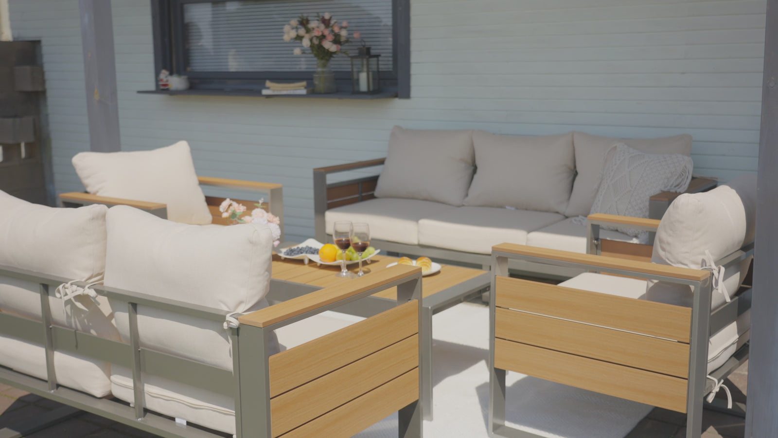 3-Seat_Aluminum_Patio_Sofa_with_2_Extendable_Side_Tables Video